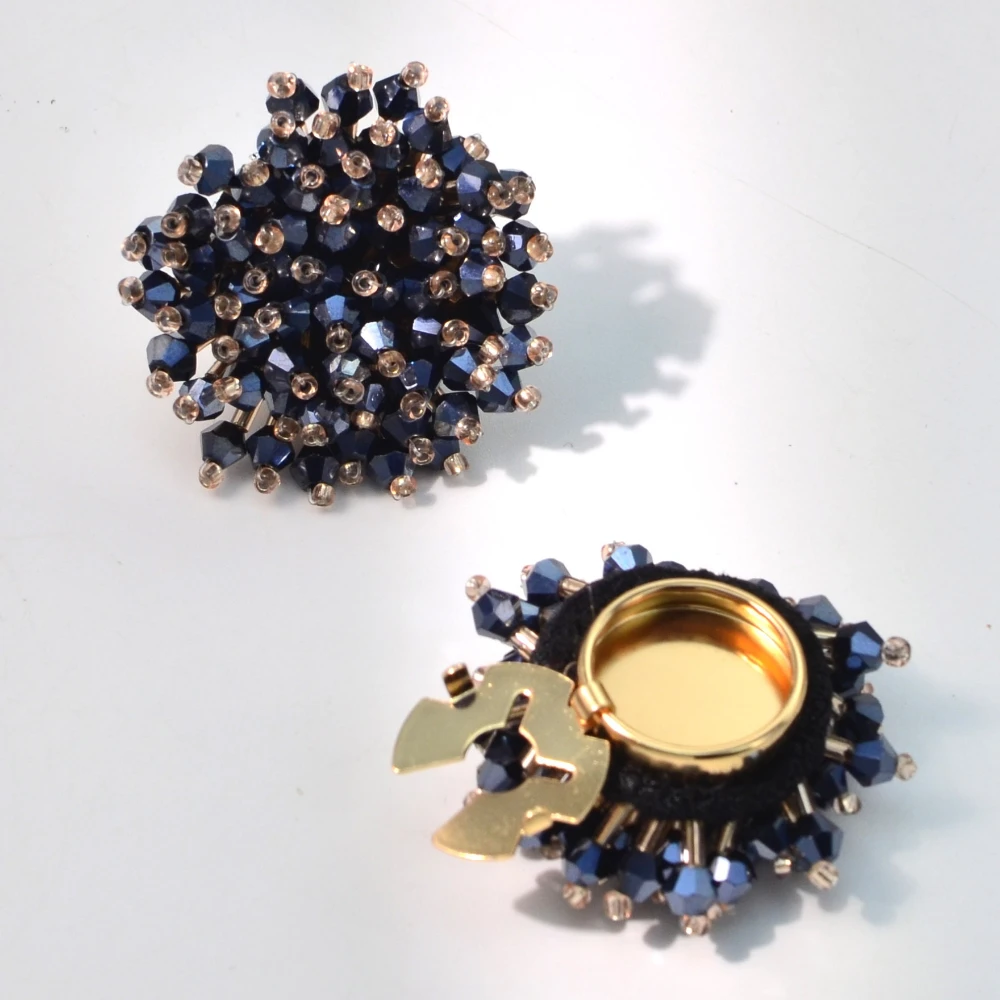 Women'S Accessories Jewelry - 2 個エレガントなボタンカバー手作りビーズクリスタルカフス女性のためのシャツボタンクリップジュエリー装飾アクセサリー