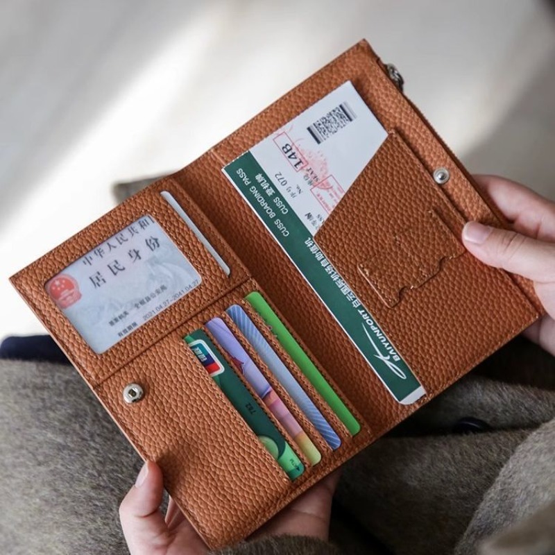 レザーパスポートホルダーカバーケース防水旅行クレジットカード - Women'S Accessories Wallet のレビューと価格