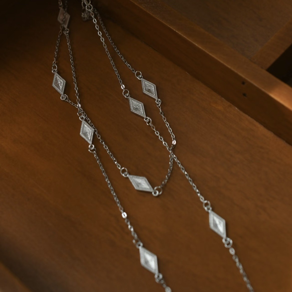 新しいシルバー 925 両面菱形ネックレスシンプルでロングス - Layered Necklace Set のレビューと価格