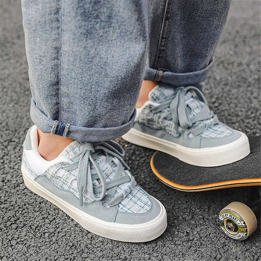 女性用スポーツスニーカー,レース付きスニーカー,ヒップホップ - Women'S Accessories Famous Footwear のレビューと価格